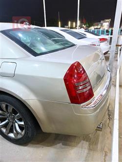 کرایسلەر 300